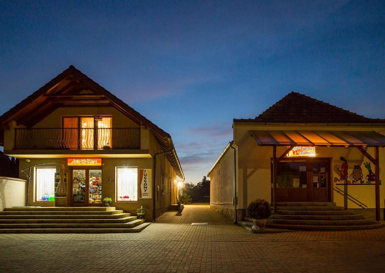 Bodzahaz Apartman Tarján Екстериор снимка